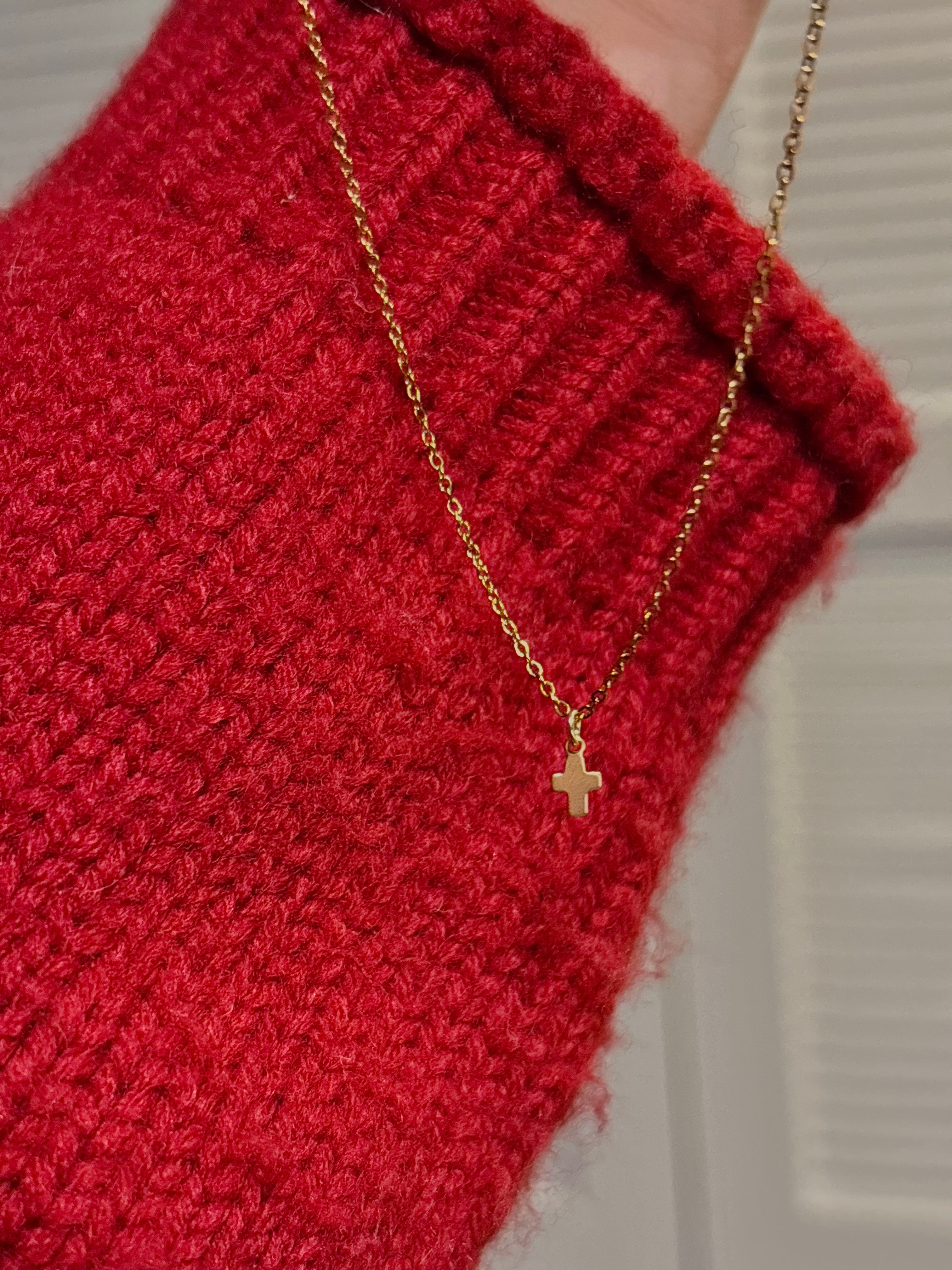 Dainty Cross Chain Necklace