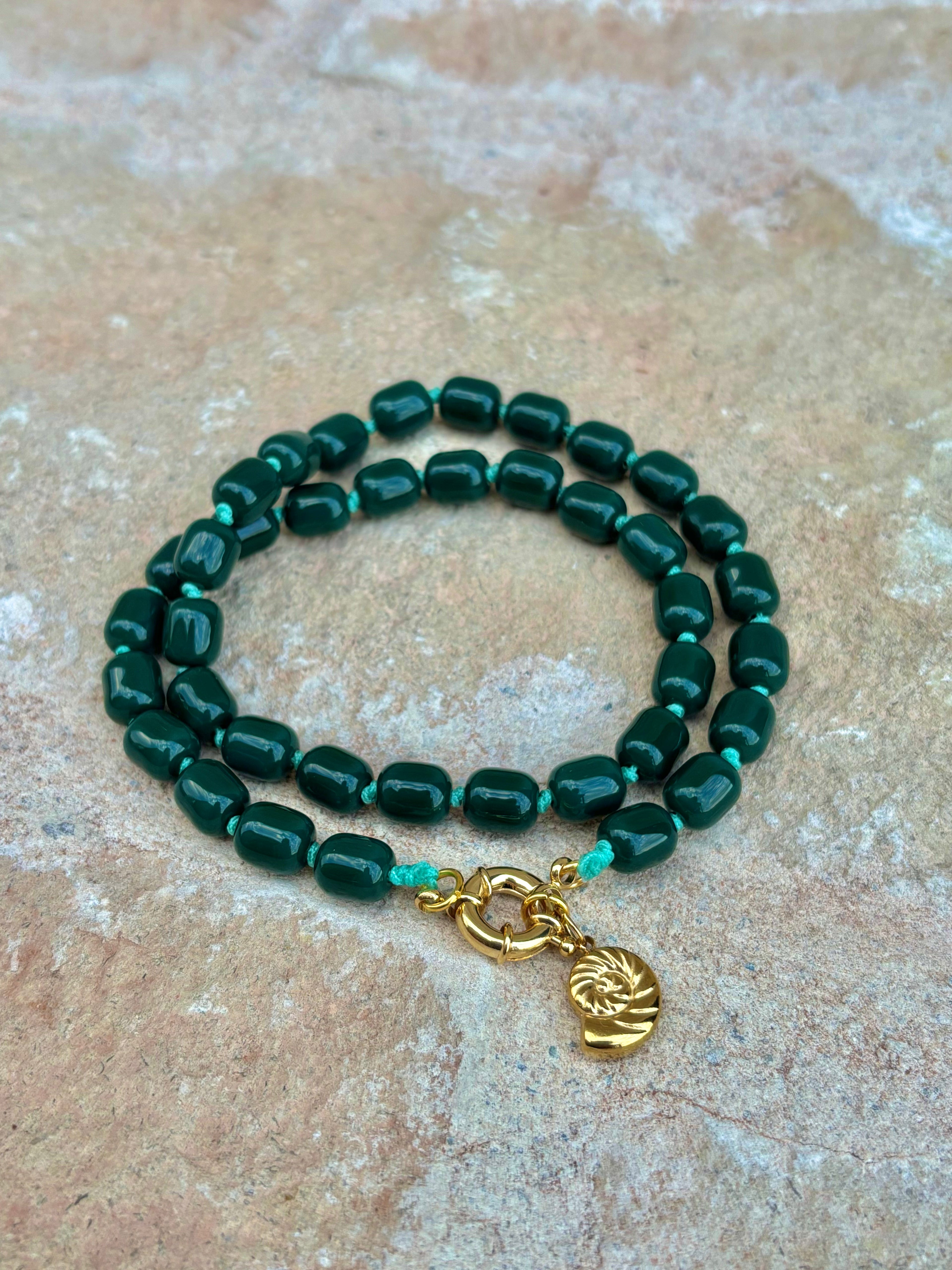 Knotted Oval Green on Green