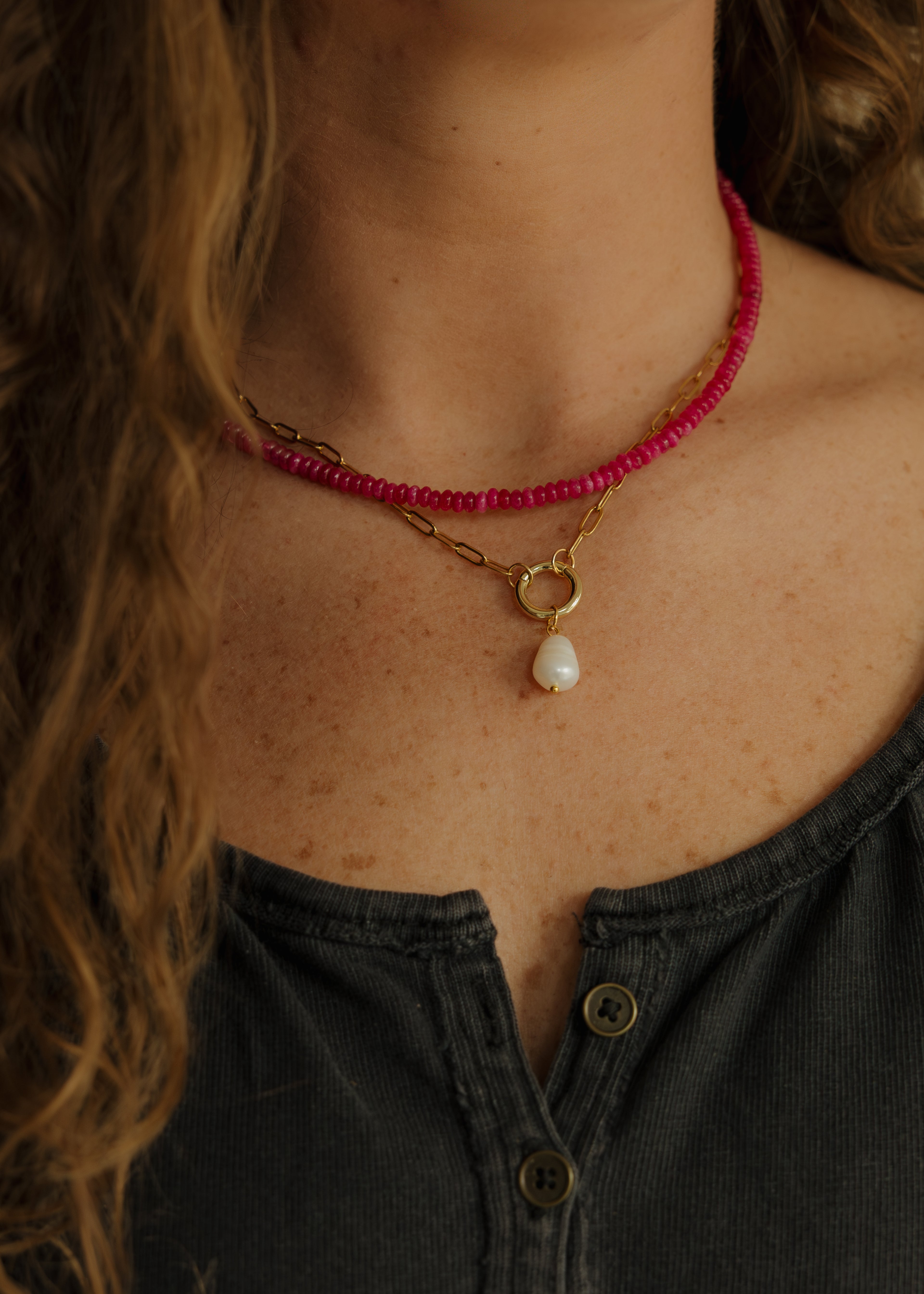 Little Magenta + Pearl