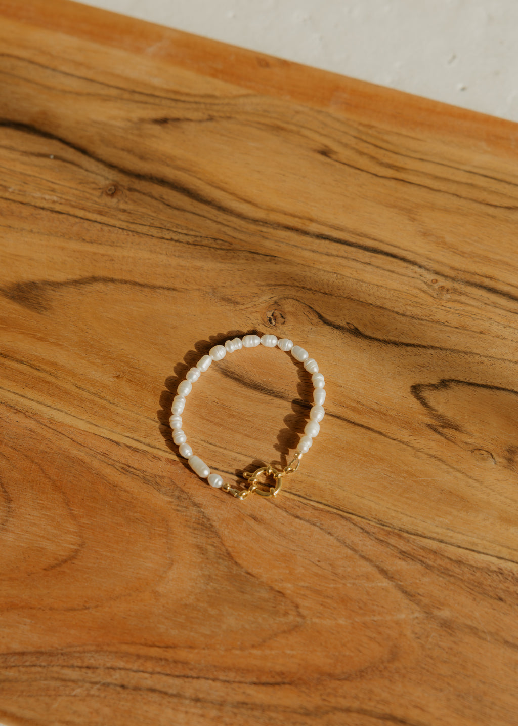 The Pearl Bracelet